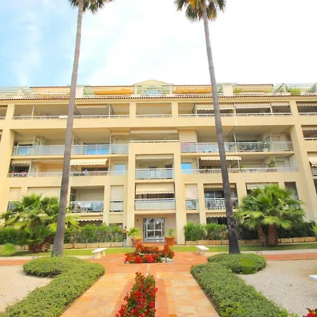 Sea View - Sleeps 4 - Swimming Pool - Parking Antibes